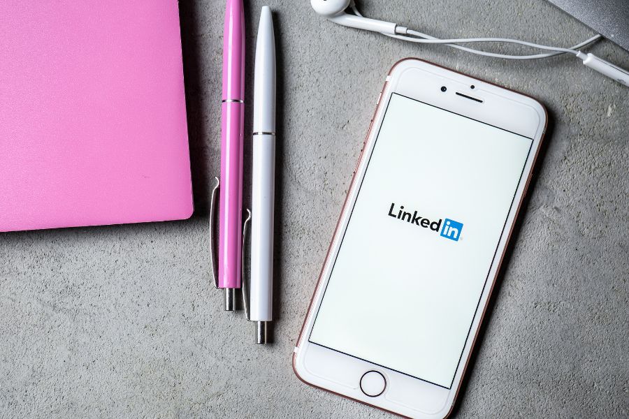 LinkedIn giúp kết nổi doanh nghiệp dễ dàng